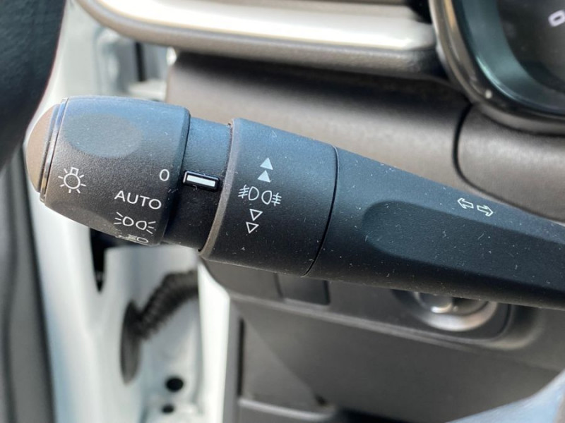 Photo 24 de l'offre de CITROEN C3 III NEW 1.2 PureTech 83 FEEL BUSINESS GPS Clim Auto Radar RER LED à 10690€ chez Mérignac auto