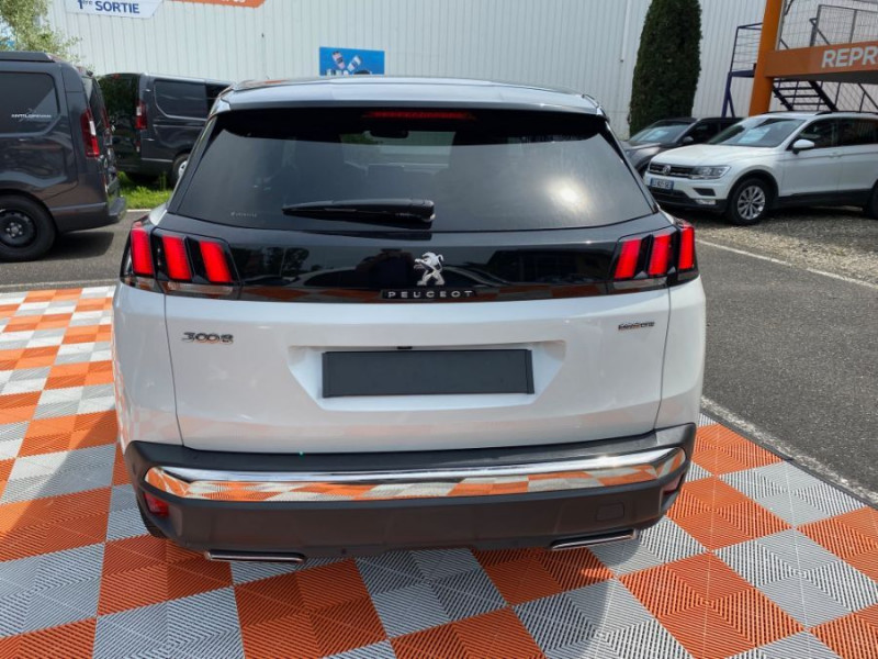 Photo 37 de l'offre de PEUGEOT 3008 II 1.5 BlueHDi 130 BVM6 GT LINE Hayon EL. Grip Ctrl à 16950€ chez Mérignac auto