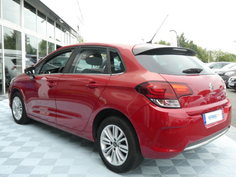 Photo 18 de l'offre de CITROEN C4 1.2 PureTech 110 FEEL CLIM Auto Radar Bluetooth à 8950€ chez Mérignac auto