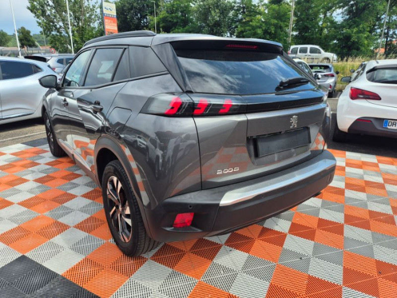 Photo 3 de l'offre de PEUGEOT 2008 II 1.2 PureTech 100 BVM6 ALLURE GPS Camera AB SC à 16450€ chez Mérignac auto