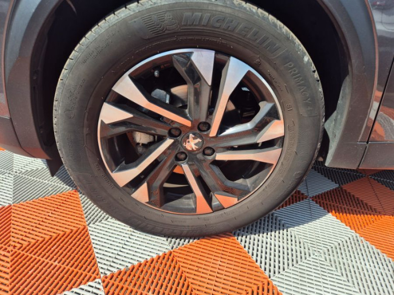 Photo 38 de l'offre de PEUGEOT 2008 II 1.2 PureTech 100 BVM6 ALLURE GPS Camera AB SC à 16450€ chez Mérignac auto