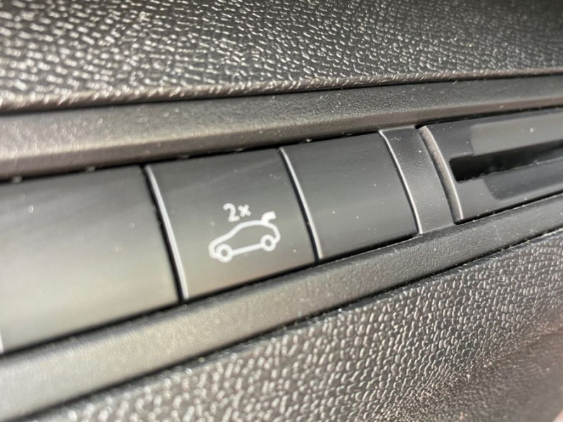 Photo 23 de l'offre de PEUGEOT 3008 II 1.5 BlueHDi 130 BVM6 GT LINE Hayon EL. Grip Ctrl à 16950€ chez Mérignac auto