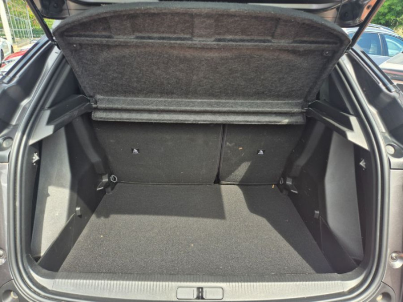 Photo 15 de l'offre de PEUGEOT 2008 II 1.2 PureTech 100 BVM6 ALLURE GPS Camera AB SC à 16450€ chez Mérignac auto