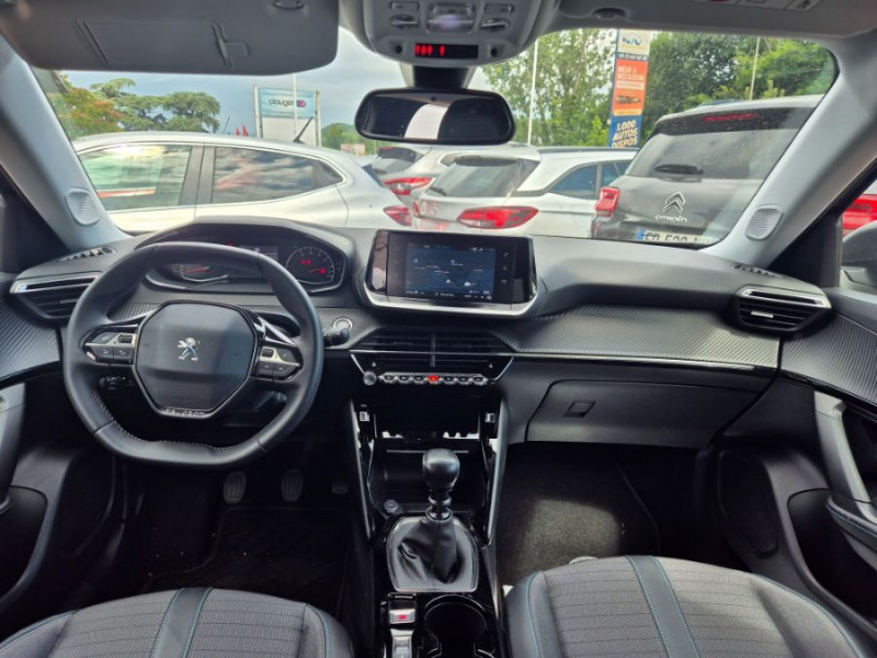 Photo 6 de l'offre de PEUGEOT 2008 II 1.2 PureTech 100 BVM6 ALLURE GPS Camera AB SC à 16450€ chez Mérignac auto