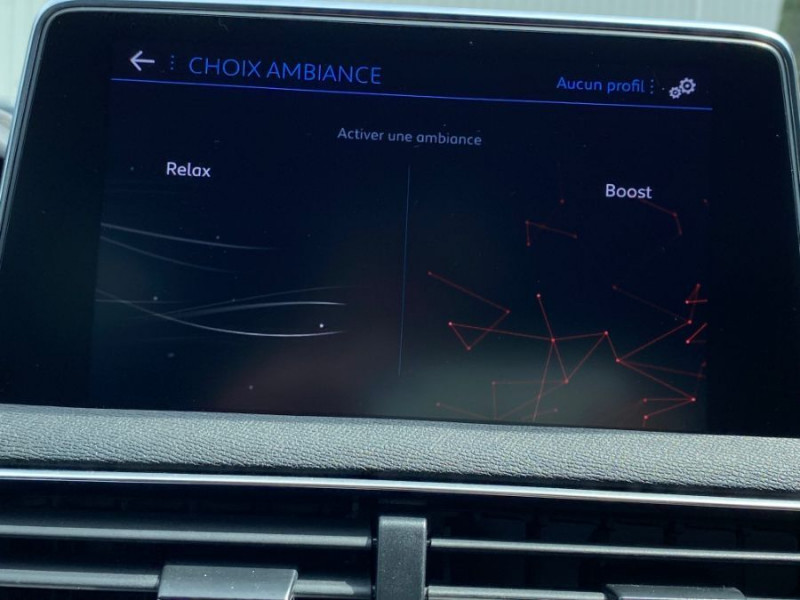 Photo 16 de l'offre de PEUGEOT 3008 II 1.5 BlueHDi 130 BVM6 GT LINE Hayon EL. Grip Ctrl à 16950€ chez Mérignac auto