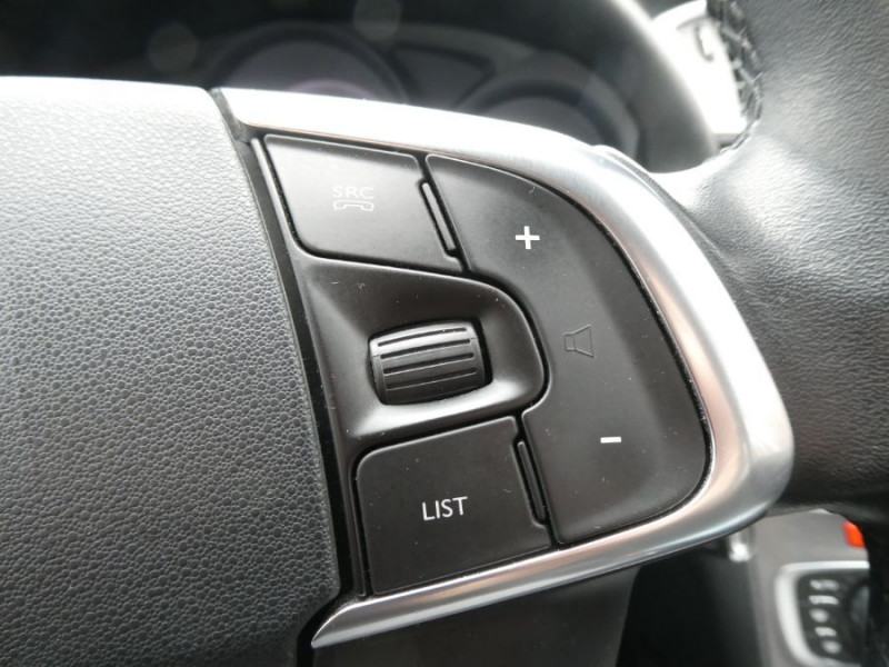 Photo 19 de l'offre de CITROEN C4 1.2 PureTech 110 FEEL CLIM Auto Radar Bluetooth à 8950€ chez Mérignac auto