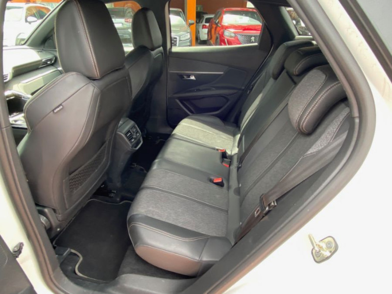 Photo 19 de l'offre de PEUGEOT 3008 II 1.5 BlueHDi 130 BVM6 GT LINE Hayon EL. Grip Ctrl à 16950€ chez Mérignac auto