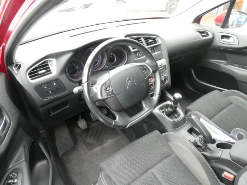 Photo 11 de l'offre de CITROEN C4 1.2 PureTech 110 FEEL CLIM Auto Radar Bluetooth à 8950€ chez Mérignac auto