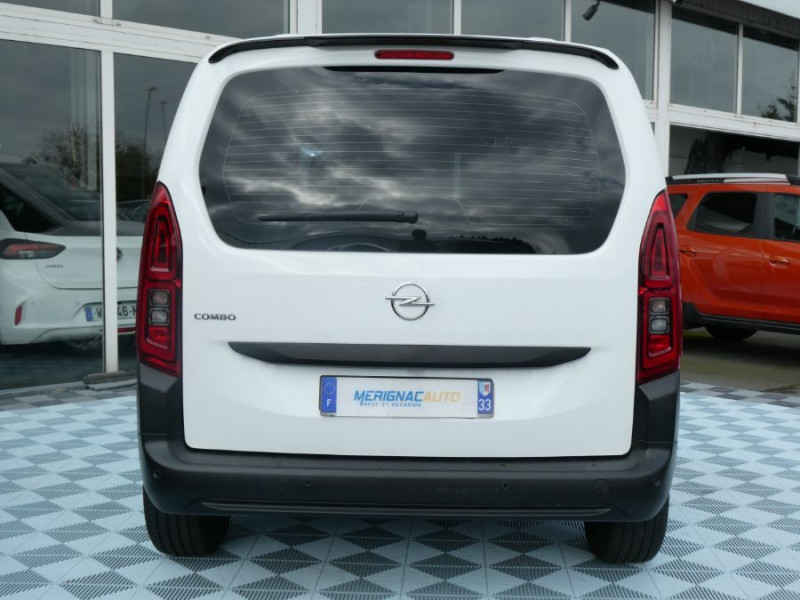 Photo 8 de l'offre de OPEL COMBO LIFE 1.5 DIESEL 100 BVM6 EDITION CarPlay Radar Privacy Glass à 21490€ chez Mérignac auto