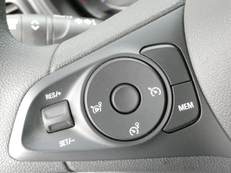 Photo 21 de l'offre de OPEL COMBO LIFE 1.5 DIESEL 100 BVM6 EDITION CarPlay Radar Privacy Glass à 21490€ chez Mérignac auto