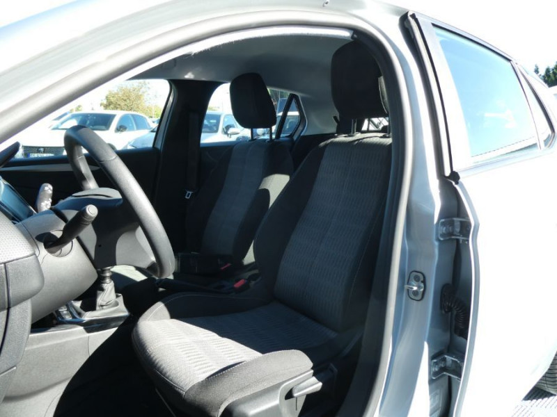 Photo 4 de l'offre de OPEL CORSA VI 1.5 Diesel 100 BVM6 EDITION BUSINESS GPS Radar JA16p à 15950€ chez Mérignac auto