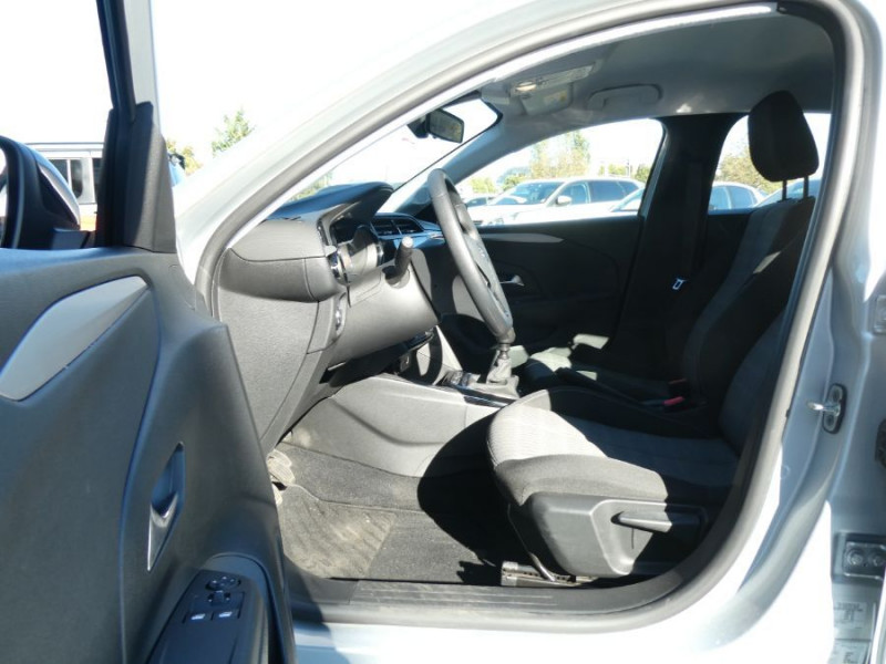 Photo 12 de l'offre de OPEL CORSA VI 1.5 Diesel 100 BVM6 EDITION BUSINESS GPS Radar JA16p à 15950€ chez Mérignac auto