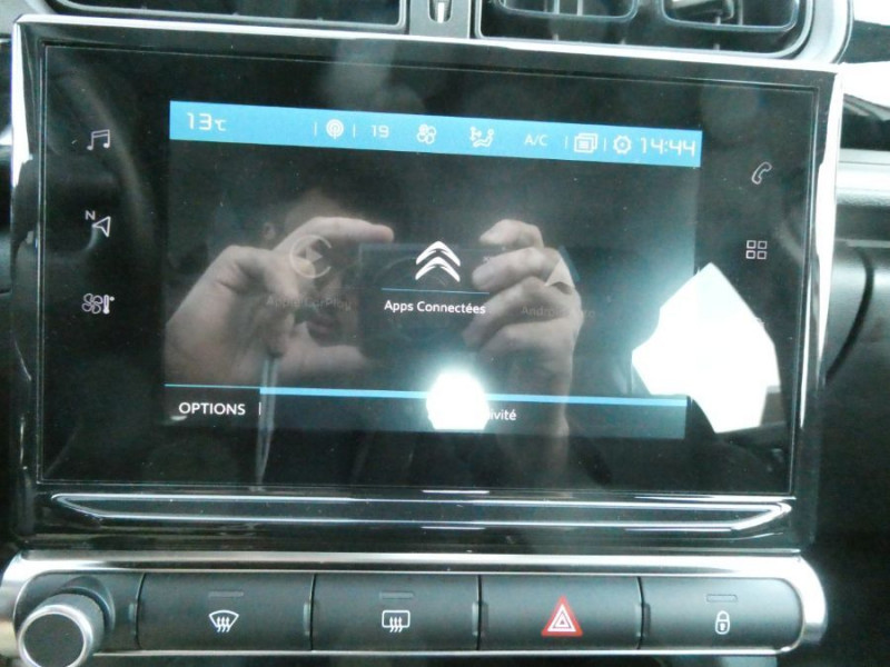 Photo 24 de l'offre de CITROEN C3 Société NEW 1.5 BlueHDi 100 BVM6 FEEL NAV Radar 2PL 8450€HT à 8450€ chez Mérignac auto