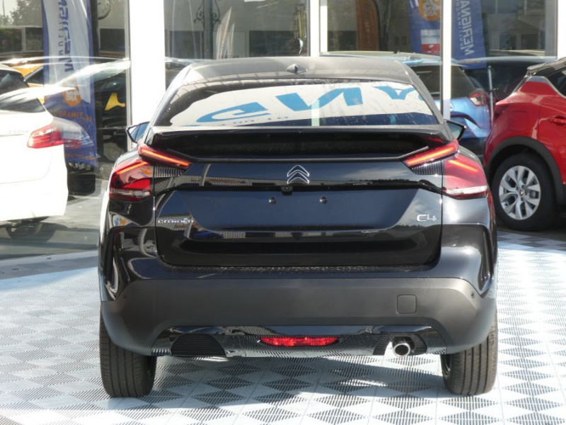 Photo 10 de l'offre de CITROEN C4 1.2 PureTech 130 EAT8 SHINE = 13100€ de Décôte à 19950€ chez Mérignac auto