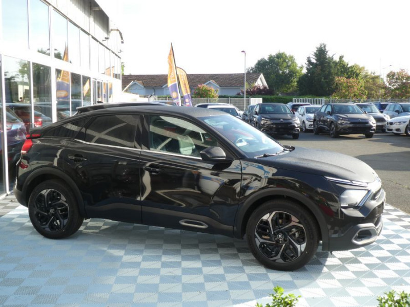 Photo 2 de l'offre de CITROEN C4 1.2 PureTech 130 EAT8 SHINE = 13100€ de Décôte à 19950€ chez Mérignac auto