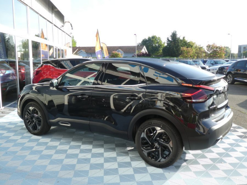 Photo 8 de l'offre de CITROEN C4 1.2 PureTech 130 EAT8 SHINE = 13100€ de Décôte à 19950€ chez Mérignac auto