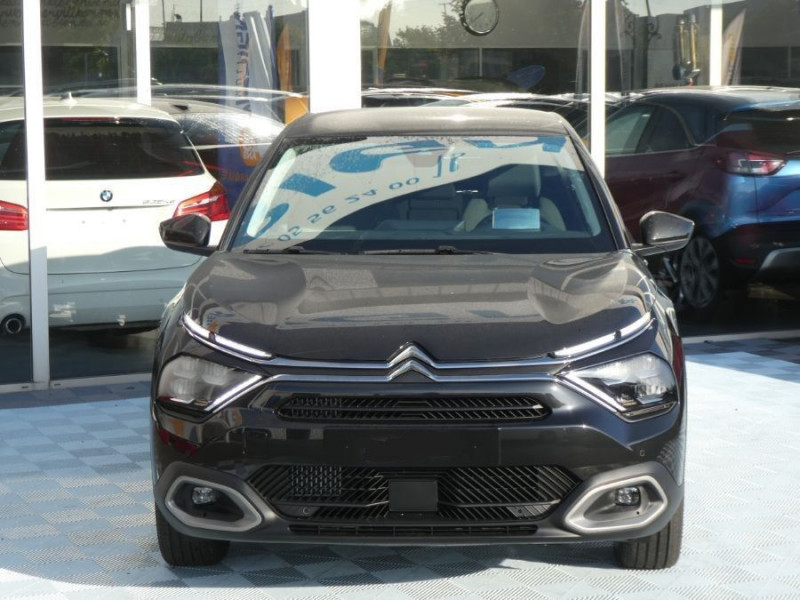 Photo 9 de l'offre de CITROEN C4 1.2 PureTech 130 EAT8 SHINE = 13100€ de Décôte à 19950€ chez Mérignac auto