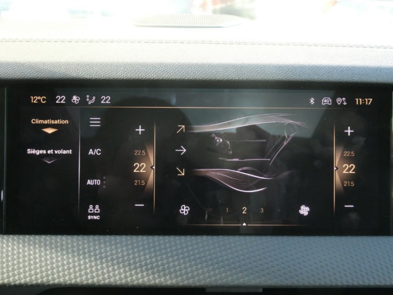 Photo 28 de l'offre de DS DS4 1.5 BlueHDi 130 EAT8 TROCADERO Toit Ouvrant Hayon EL. JA19 à 27470€ chez Mérignac auto