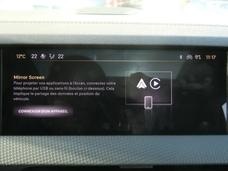 Photo 8 de l'offre de DS DS4 1.5 BlueHDi 130 EAT8 TROCADERO Toit Ouvrant Hayon EL. JA19 à 27470€ chez Mérignac auto