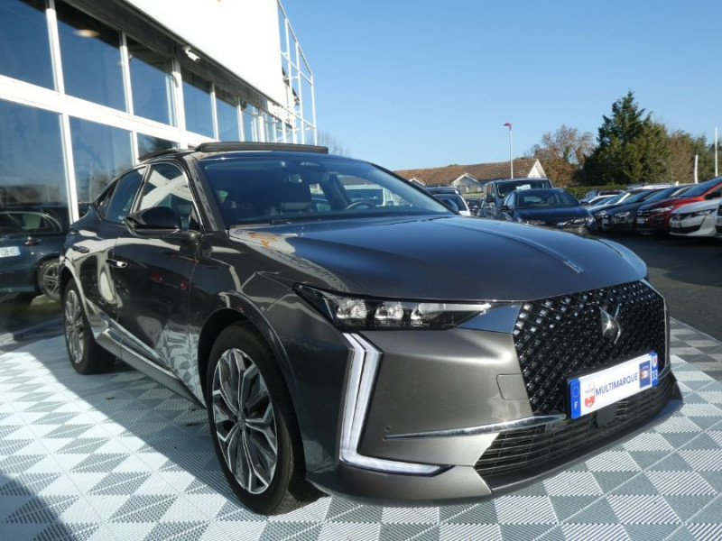 Photo 2 de l'offre de DS DS4 1.5 BlueHDi 130 EAT8 TROCADERO Toit Ouvrant Hayon EL. JA19 à 27470€ chez Mérignac auto