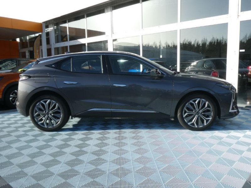 Photo 15 de l'offre de DS DS4 1.5 BlueHDi 130 EAT8 TROCADERO Toit Ouvrant Hayon EL. JA19 à 27470€ chez Mérignac auto