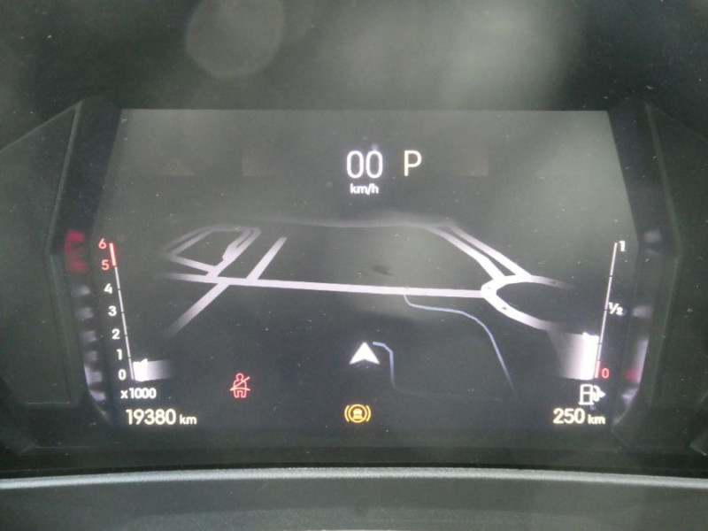 Photo 10 de l'offre de DS DS4 1.5 BlueHDi 130 EAT8 TROCADERO Toit Ouvrant Hayon EL. JA19 à 27470€ chez Mérignac auto