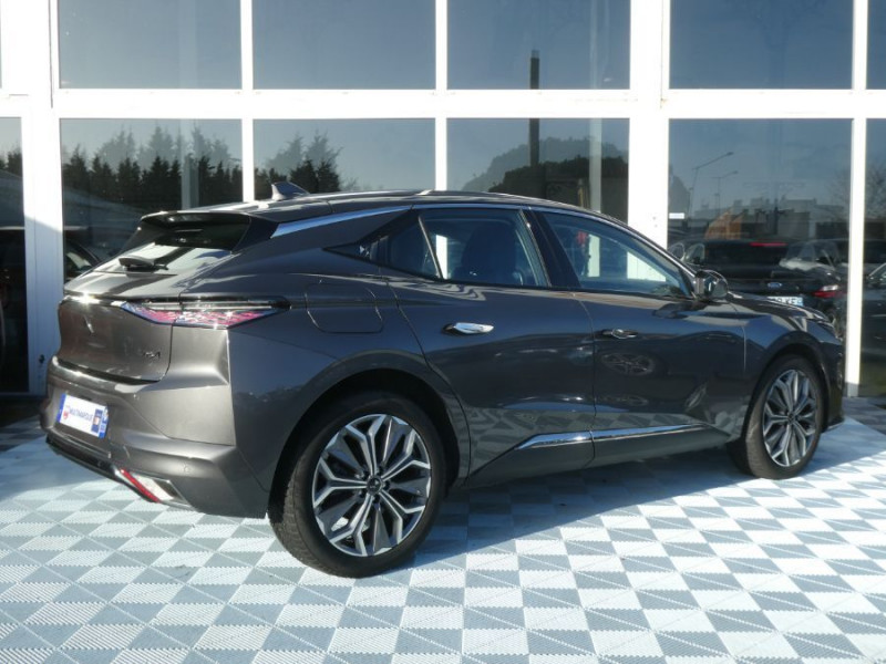 Photo 3 de l'offre de DS DS4 1.5 BlueHDi 130 EAT8 TROCADERO Toit Ouvrant Hayon EL. JA19 à 27470€ chez Mérignac auto