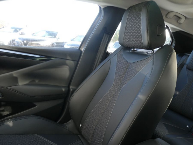 Photo 43 de l'offre de DS DS4 1.5 BlueHDi 130 EAT8 TROCADERO Toit Ouvrant Hayon EL. JA19 à 27470€ chez Mérignac auto