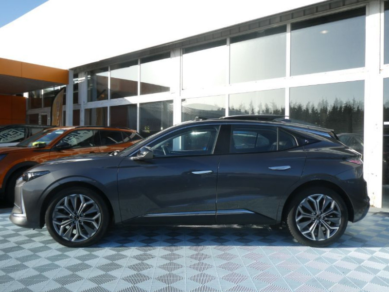 Photo 16 de l'offre de DS DS4 1.5 BlueHDi 130 EAT8 TROCADERO Toit Ouvrant Hayon EL. JA19 à 27470€ chez Mérignac auto