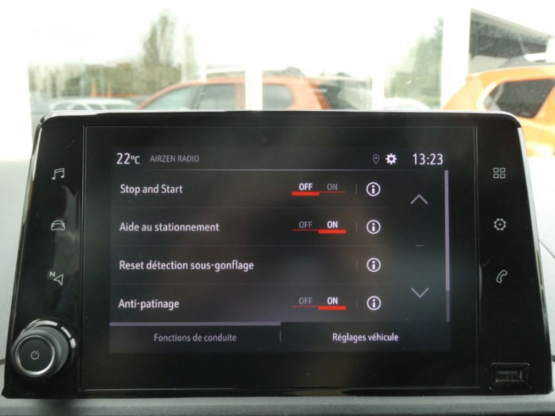 Photo 17 de l'offre de CITROEN BERLINGO 1.5 BlueHDi 100 BVM6 EDITION CarPlay Radar Privacy Glass à 21490€ chez Mérignac auto