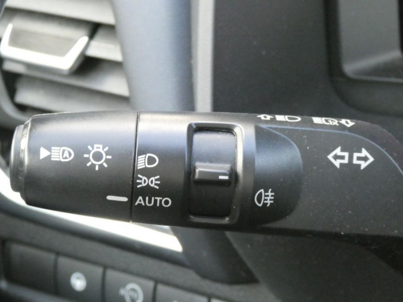 Photo 19 de l'offre de NISSAN QASHQAI 1.3 MILD HYBRID 158 Xtronic 2WD N-CONNECTA TOIT Pano PK Hiver à 27450€ chez Mérignac auto