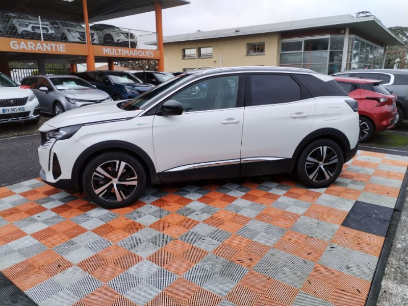 Photo 2 de l'offre de PEUGEOT 3008 II (2) New 1.6 HYBRID4 300 e-EAT8 GT Night Vision à 27450€ chez Mérignac auto