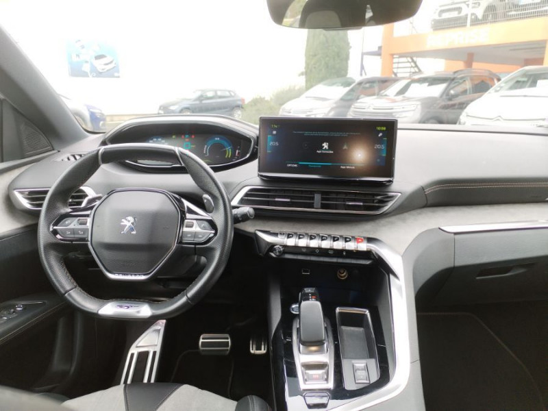 Photo 4 de l'offre de PEUGEOT 3008 II (2) New 1.6 HYBRID4 300 e-EAT8 GT Night Vision à 27450€ chez Mérignac auto
