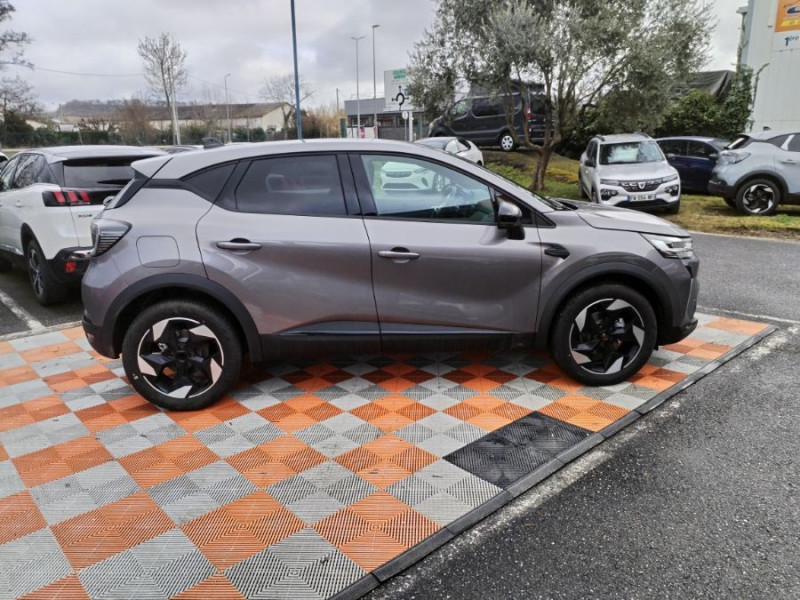 Photo 8 de l'offre de RENAULT CAPTUR II 1.3 MILD HYBRID 160 EDC TECHNO GPS 10.4" Camera Radars à 26470€ chez Mérignac auto
