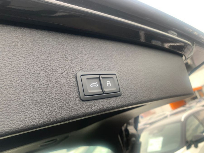 Photo 17 de l'offre de AUDI Q2 New 35 TDI 150 S-Tronic S LINE Int+Ext JA19 Camera Key Less Gtie 04/29 à 35950€ chez Mérignac auto