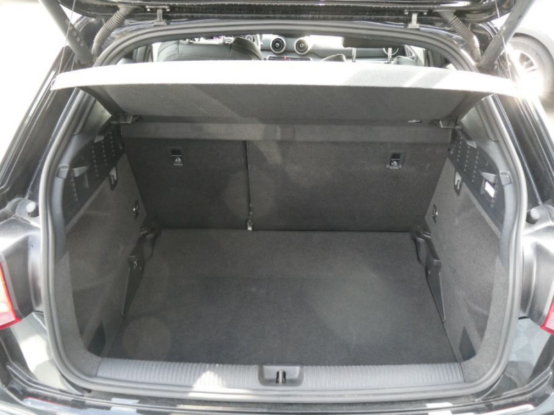 Photo 18 de l'offre de AUDI Q2 New 35 TDI 150 S-Tronic S LINE Int+Ext JA19 Camera Key Less Gtie 05/29 à 35450€ chez Mérignac auto
