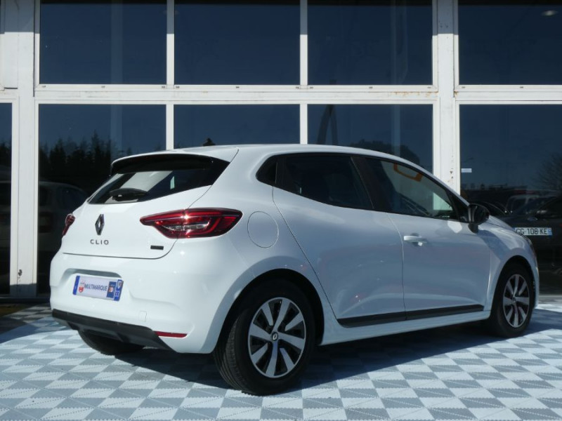 Photo 3 de l'offre de RENAULT CLIO V 1.6 E-TECH 140 BVA EQUILIBRE CarPlay 7" à 18890€ chez Mérignac auto