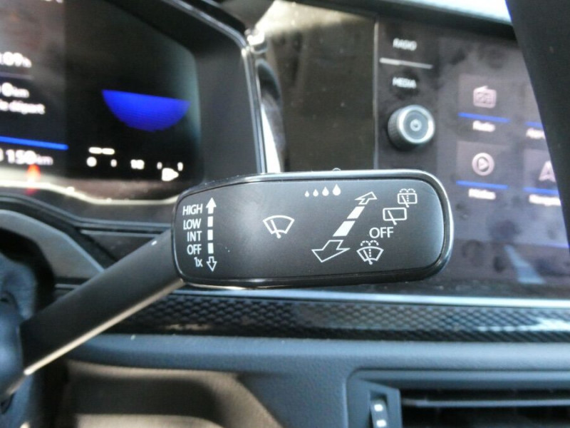 Photo 28 de l'offre de VOLKSWAGEN POLO VI 1.0 TSI 95 DSG7 LIFE Camera CarPlay Radars JA à 21450€ chez Mérignac auto