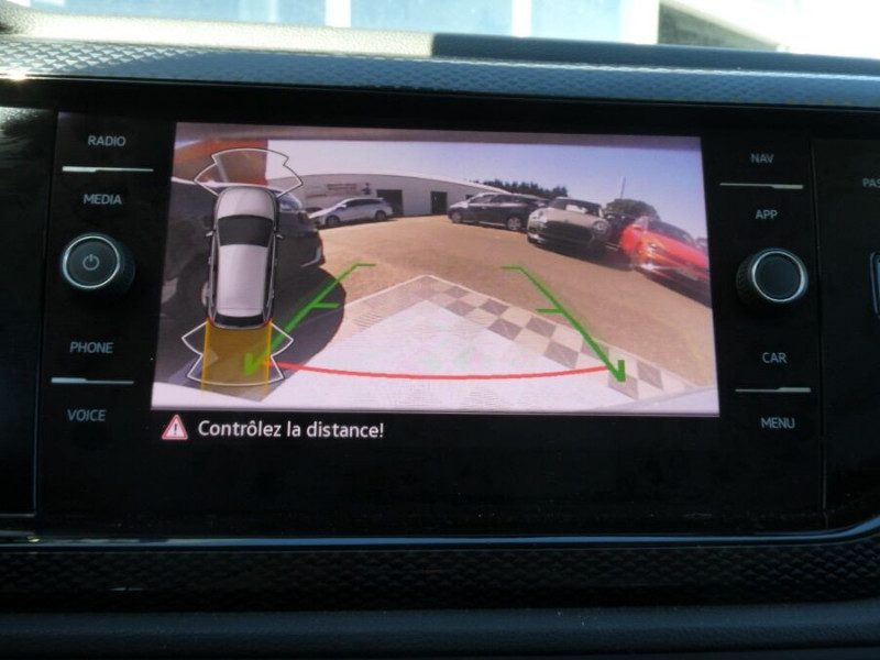 Photo 7 de l'offre de VOLKSWAGEN POLO VI 1.0 TSI 95 DSG7 LIFE Camera CarPlay Radars JA à 21450€ chez Mérignac auto