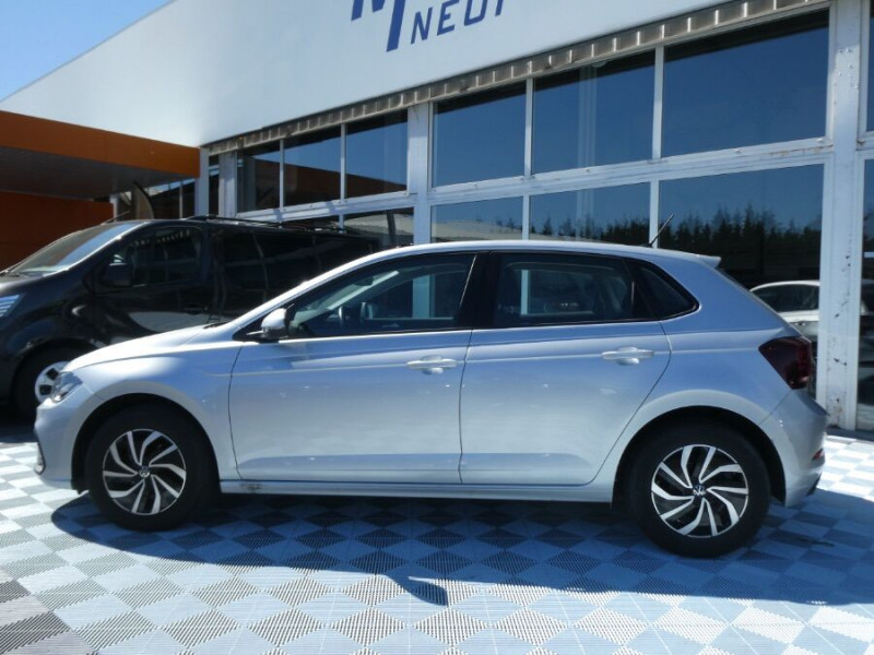 Photo 11 de l'offre de VOLKSWAGEN POLO VI 1.0 TSI 95 DSG7 LIFE Camera CarPlay Radars JA à 21450€ chez Mérignac auto