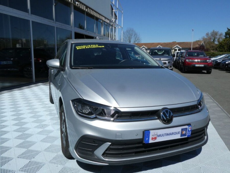 Photo 2 de l'offre de VOLKSWAGEN POLO VI 1.0 TSI 95 DSG7 LIFE Camera CarPlay Radars JA à 21450€ chez Mérignac auto