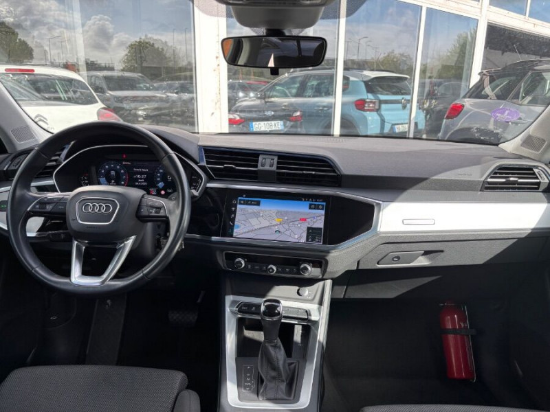 Photo 13 de l'offre de AUDI Q3 SPORTBACK SPORTBACK 35 TFSI 150 2WD S tronic 7 S LINE Ext. Hayon EL. Camera à 33900€ chez Mérignac auto