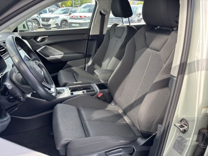 Photo 5 de l'offre de AUDI Q3 SPORTBACK SPORTBACK 35 TFSI 150 2WD S tronic 7 S LINE Ext. Hayon EL. Camera à 33900€ chez Mérignac auto