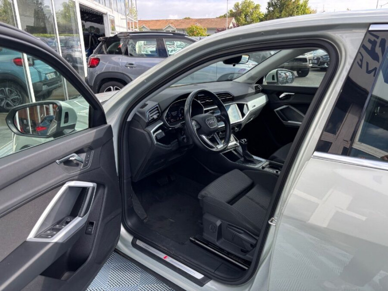 Photo 15 de l'offre de AUDI Q3 SPORTBACK SPORTBACK 35 TFSI 150 2WD S tronic 7 S LINE Ext. Hayon EL. Camera à 33900€ chez Mérignac auto