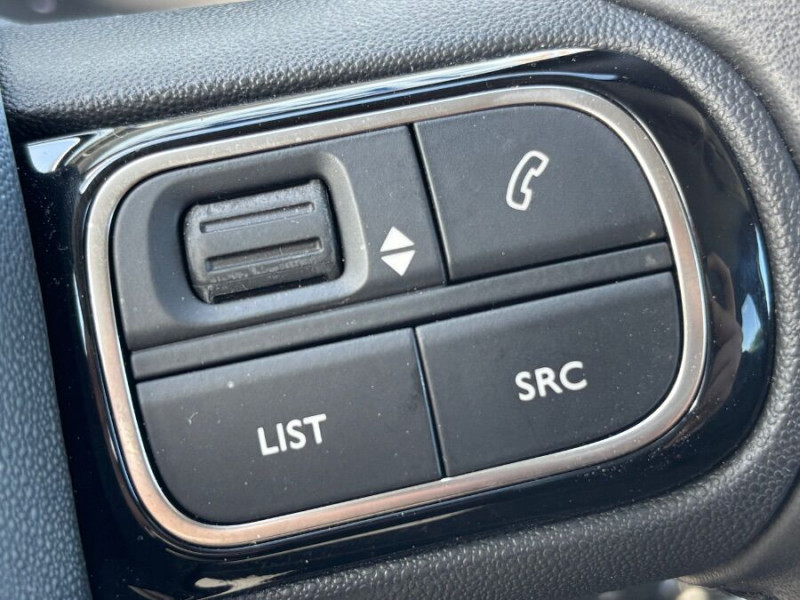 Photo 35 de l'offre de CITROEN C3 New 1.5 BlueHDi 100 BV6 SHINE GPS Camera JA16 à 16950€ chez Mérignac auto