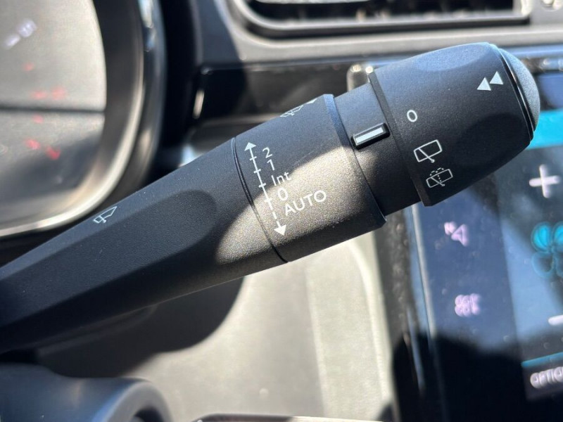 Photo 33 de l'offre de CITROEN C3 New 1.5 BlueHDi 100 BV6 SHINE GPS Camera JA16 à 16950€ chez Mérignac auto