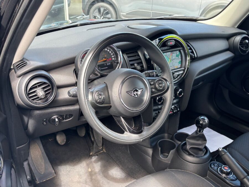 Photo 13 de l'offre de MINI MINI III ONE 102 BVM6 (F55) 5P GPS CLIM Auto Radar à 16470€ chez Mérignac auto