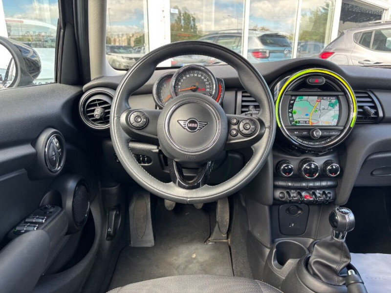 Photo 4 de l'offre de MINI MINI III ONE 102 BVM6 (F55) 5P GPS CLIM Auto Radar à 16470€ chez Mérignac auto