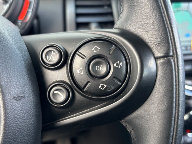 Photo 27 de l'offre de MINI MINI III ONE 102 BVM6 (F55) 5P GPS CLIM Auto Radar à 16470€ chez Mérignac auto