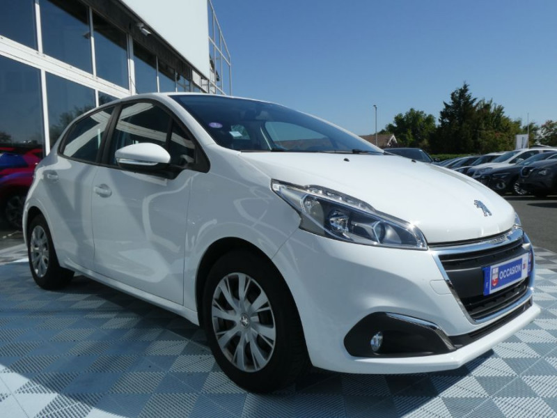 Photo 2 de l'offre de PEUGEOT 208 1.2 PureTech 82 ACTIVE BUSINESS GPS Radar à 10450€ chez Mérignac auto